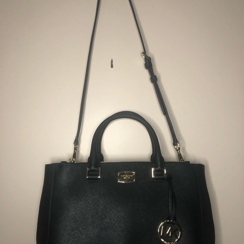 Michael Kors Black leather purse - Picture 3 of 8